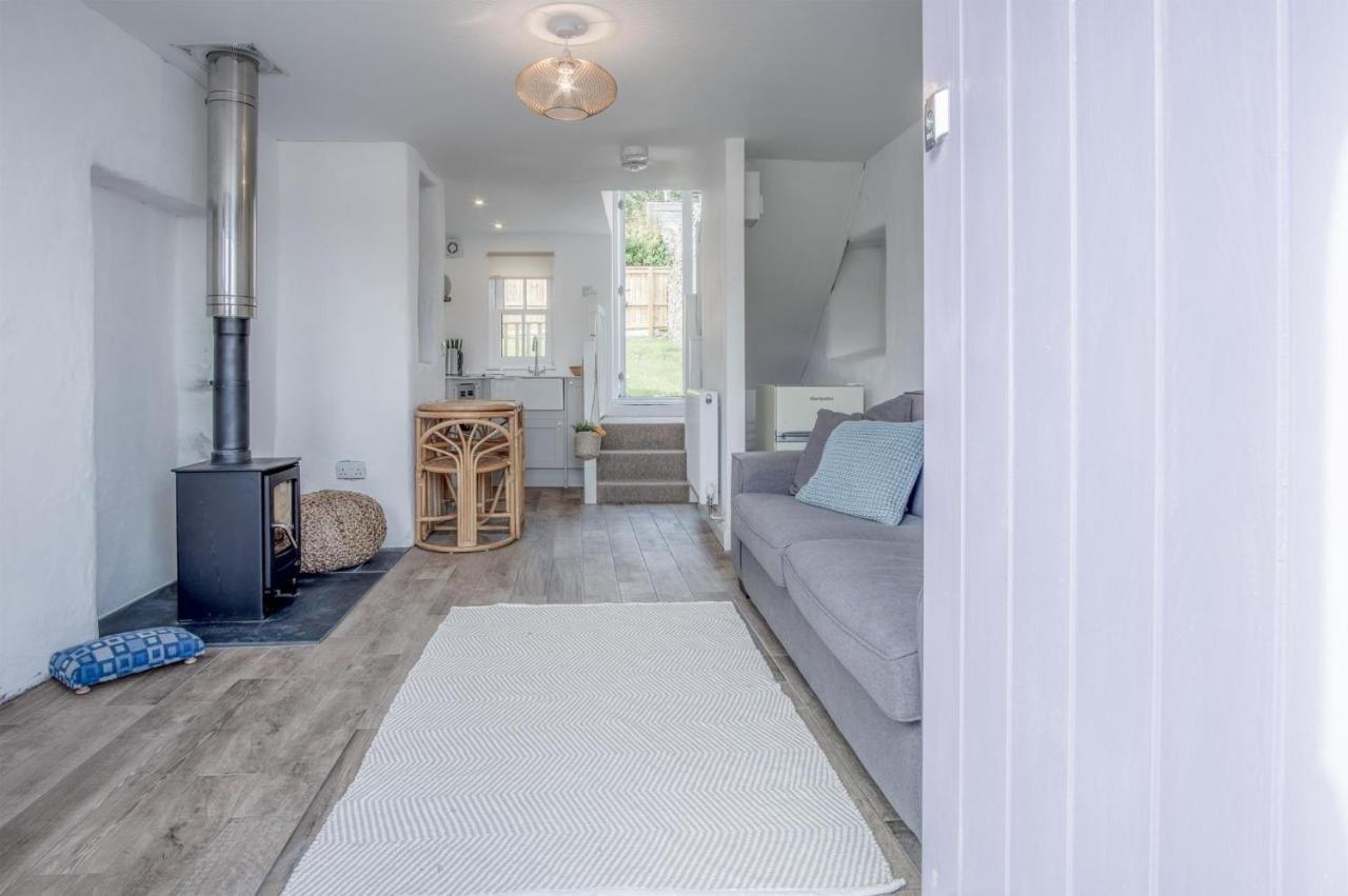 Brook - 1 Bedroom - * Dale